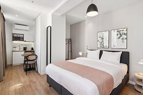 Limehome Piraeus Olive