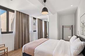 Limehome Piraeus Olive