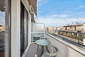 Limehome Piraeus Olive