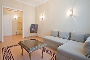 Apartment on Nezavisimosti 35