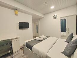 Astha Kandivali Service Apt