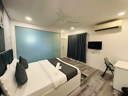 Astha Kandivali Service Apt