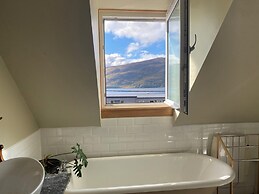 Highland Rooms - Room Only No Breakfast