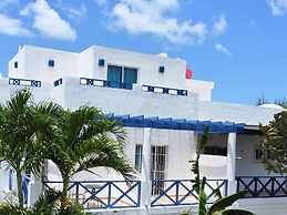 Altea Tropical Inn