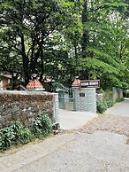 Cedar Woods - A Boutique Resort