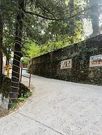 Cedar Woods - A Boutique Resort