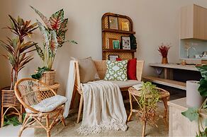 NaiBnB @ The Colony by Infinitum