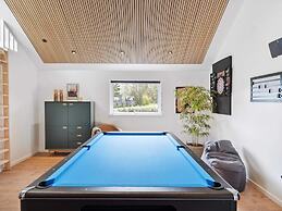 5 Star Holiday Home in Dronningmolle