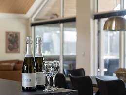 5 Star Holiday Home in Dronningmolle