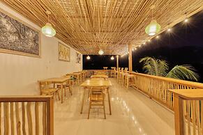 Kelingking Parama Resort