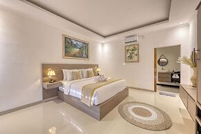 Kelingking Parama Resort