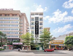 Marina Hotel