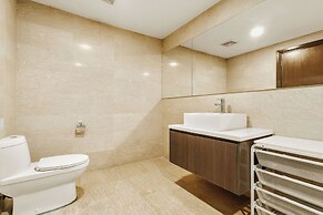NaiBnB @ Regalia Residence