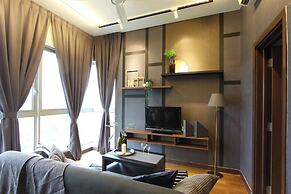 NaiBnB @ Regalia Residence