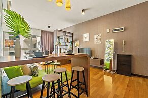 NaiBnB @ Regalia Residence