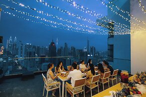 NaiBnB @ Regalia Residence
