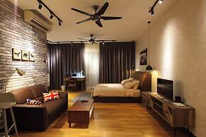 NaiBnB @ Regalia Residence
