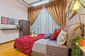 NaiBnB @ Regalia Residence