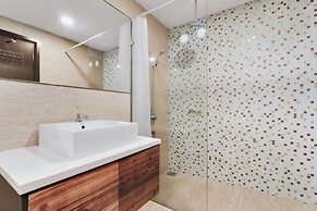 NaiBnB @ Regalia Residence