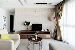 NaiBnB @ Regalia Residence