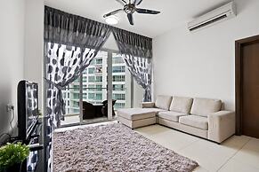 NaiBnB @ Regalia Residence