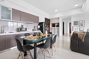 NaiBnB @ Regalia Residence