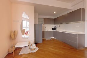 NaiBnB @ Regalia Residence