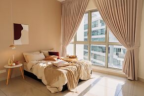 NaiBnB @ Regalia Residence