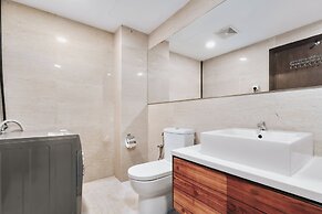 NaiBnB @ Regalia Residence