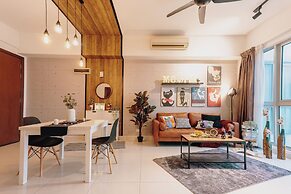 NaiBnB @ Regalia Residence