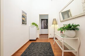 Blanco Rooms