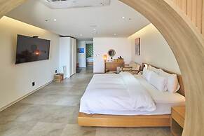 HEMIRION POOL VILLA&RESORT