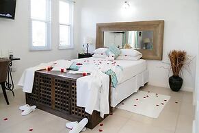 1-bed Smart Access Condo Near Bob Marley Museum