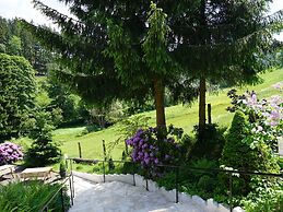 Exclusive Group House in Winterberg in the Forest