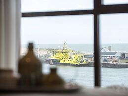 Spacious Modern Apartment in Scheveningen