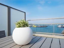Spacious Modern Apartment in Scheveningen