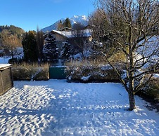 Quaint Mansion Near ski bus in Goldegg