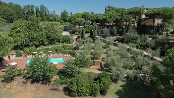 Cozy Holiday Home With Pool in Sienna Italy