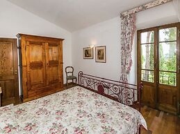 Cozy Holiday Home With Pool in Sienna Italy