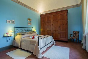 Beautiful Villa in Peccioli With Private Swimming Pool