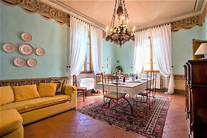 Beautiful Villa in Peccioli With Private Swimming Pool