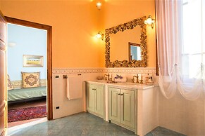 Beautiful Villa in Peccioli With Private Swimming Pool