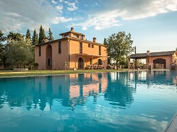 Pleasant Villa in Peccioli With Private Swimming Pool