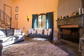 Pleasant Villa in Peccioli With Private Swimming Pool