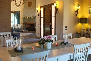 Pleasant Villa in Peccioli With Private Swimming Pool