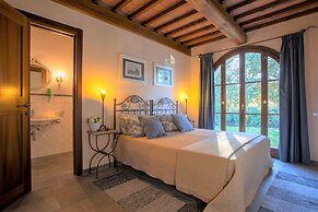 Pleasant Villa in Peccioli With Private Swimming Pool
