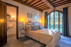 Pleasant Villa in Peccioli With Private Swimming Pool