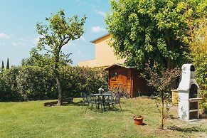 Rustic Farmhouse in Cortona With Swimming Pool