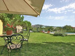 Rustic Farmhouse in Cortona With Swimming Pool