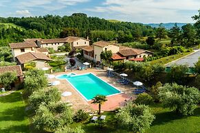 Farmhouse in Perugia With Swimming Pool